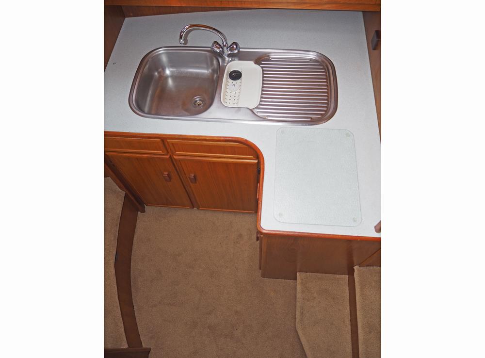 Fore ship, Accommodation